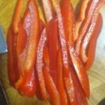 Snijplank met reepjes paprika