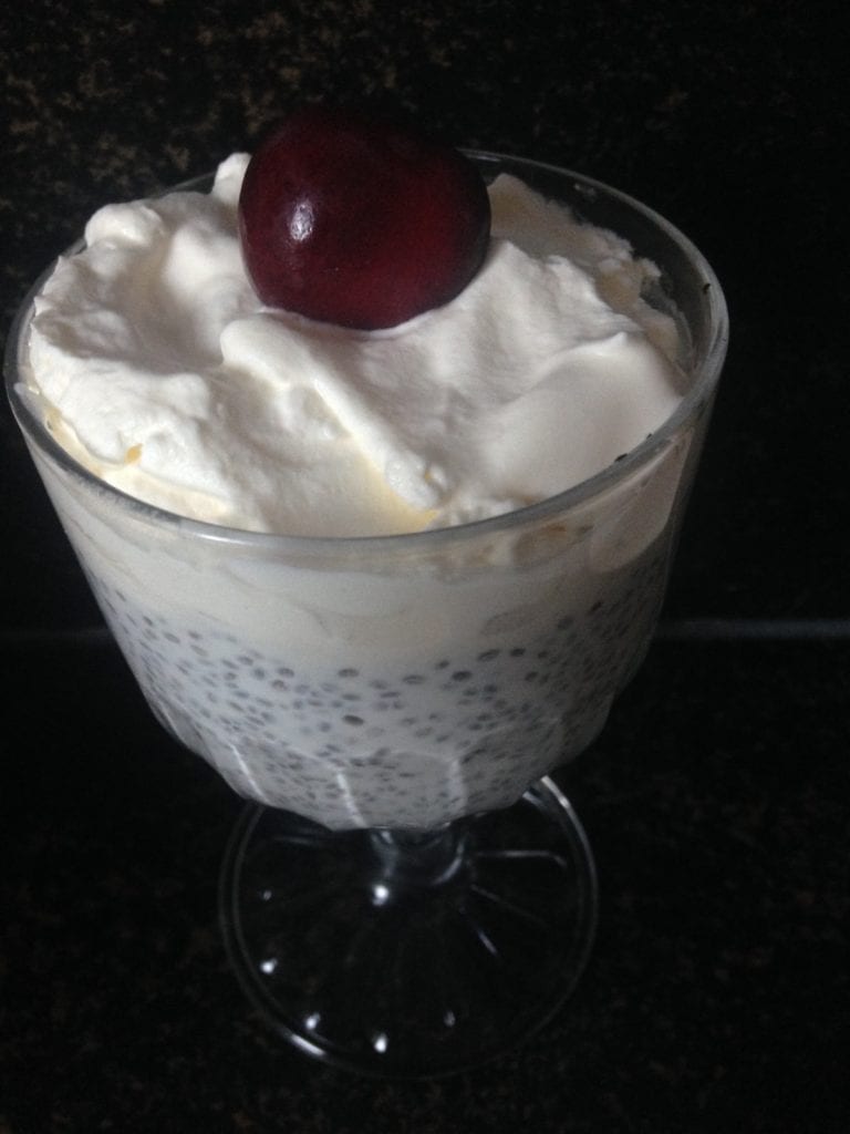 Chia pudding met geklopte slagroom