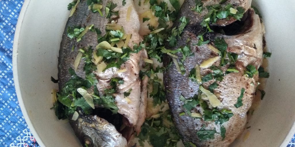 Geflambeerde dorade Lekkere keto dorade