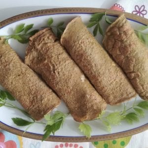 Keto kip-kerrie wraps