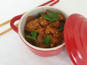 Keto rendang daging