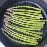 Asperges in grillpan