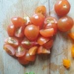 Snijplank met cherry tomaatjes