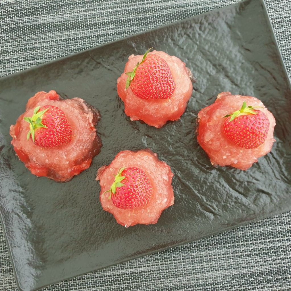 Gezond & Slank met Keto Recepten Dessert Aardbeien gelatine pudding