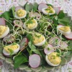 Lente salade met gevulde kwarteleitjes 1