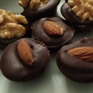 Keto chocolaatjes met noten