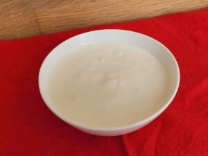 Knoflooksaus met verse knoflook bevat allicine