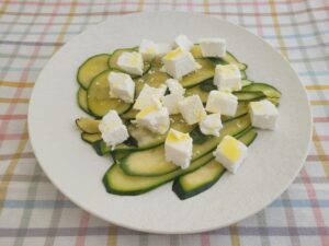 Gemarineerde courgette met Manouri